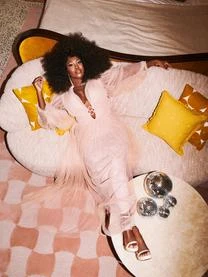 Runder Couchtisch Antigua Mit Glasplatte In Marmor-Optik Von Motsi Mabuse 5 Runder Couchtisch Antigua Mit Glasplatte In Marmor-Optik Von Motsi Mabuse – Bild 3